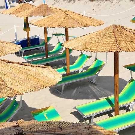 Su Giganti Hotel 3*