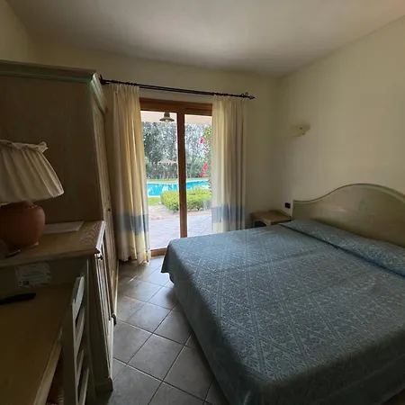 Hotel Su Giganti 3*