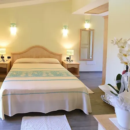 Su Giganti Hotel 3*